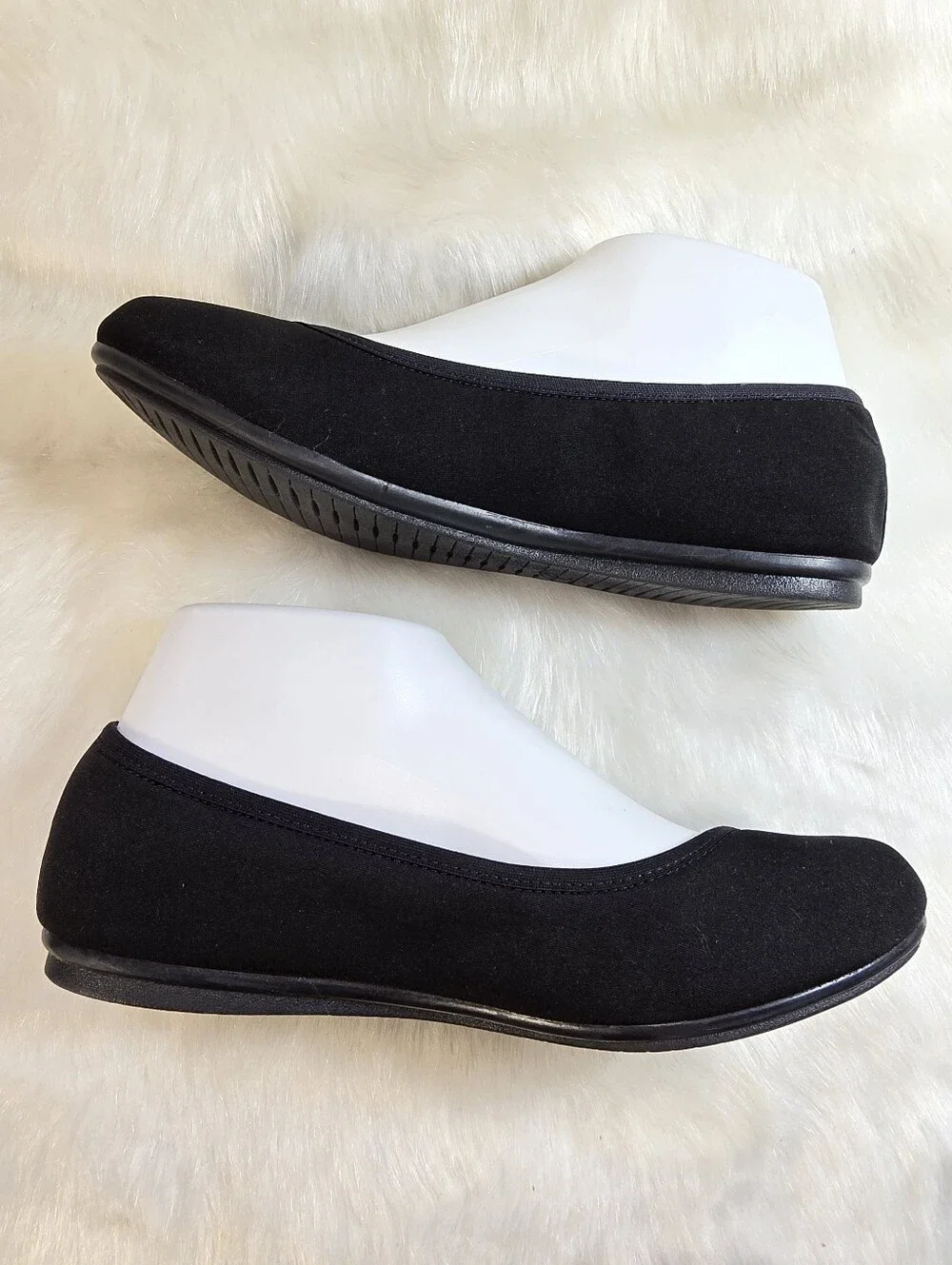 Easy Spirit comfortable black